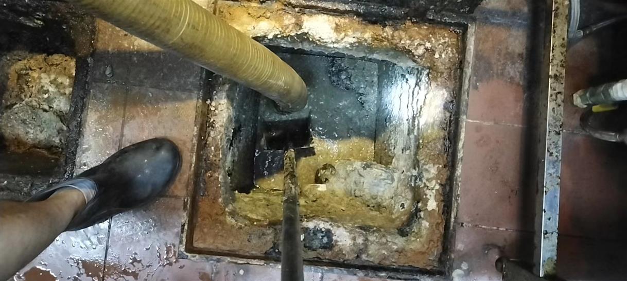 乳源污水池清理一般都有毒气，怎么预防中毒呢？